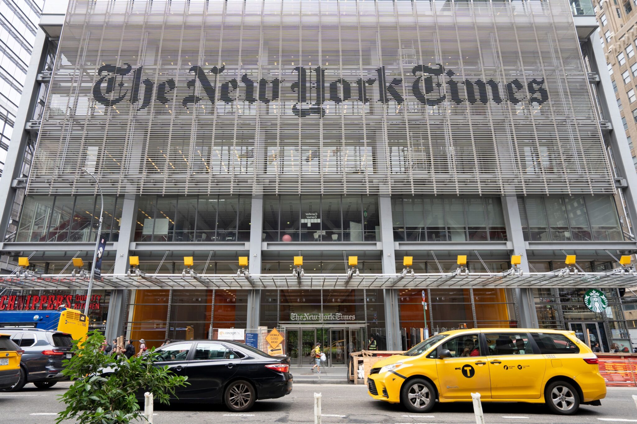 Het hoofdkantoor van de New York Times in New York, door Jo Nova satirisch omschreven als ‘het hoofdkwartier van de globalistische linkse communicatie’.